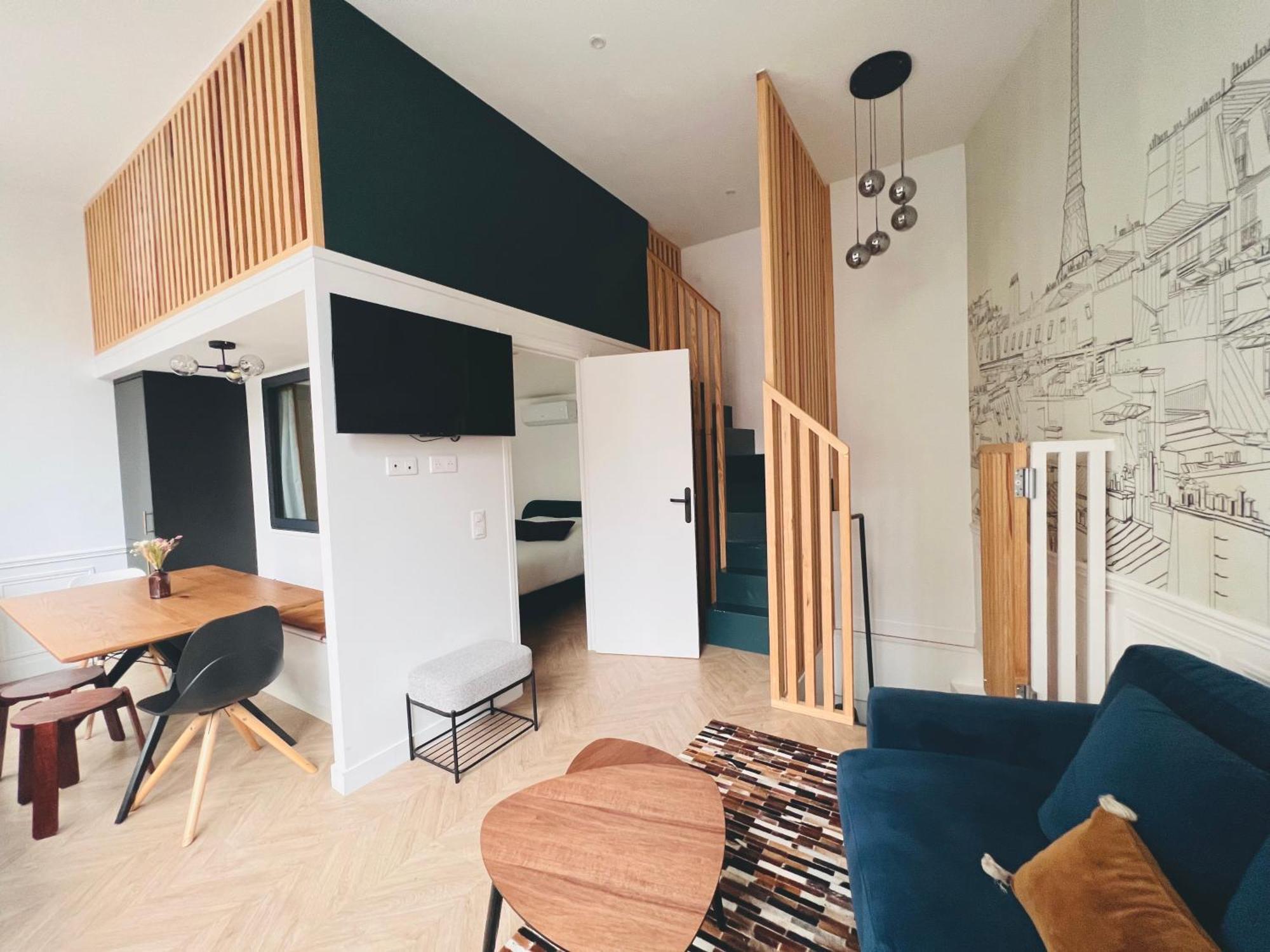 Montmartre Marvel! Designer Apartment Near Metro Paris Bagian luar foto